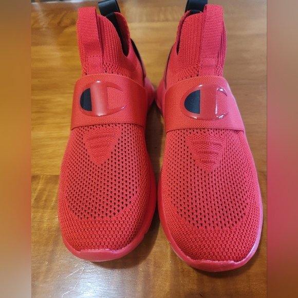 Champion Red And Black Slip On Sneakers Shoes Youth Size 7 Big Kids - Picture 8 of 9